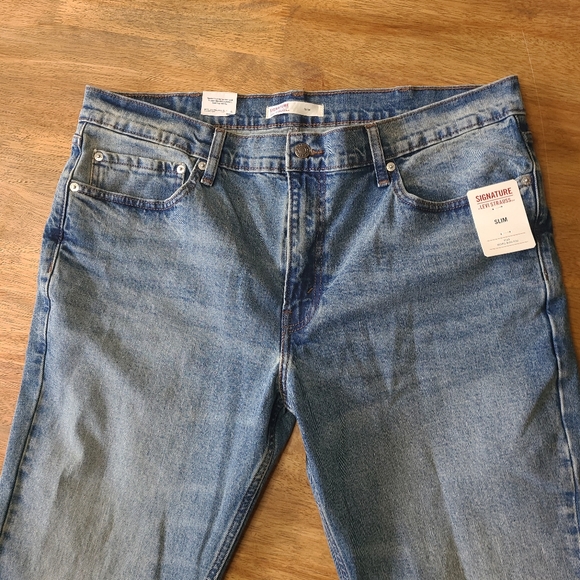 Levi Strauss “Signature Slim” Blue Jeans, NWT - Picture 2 of 7